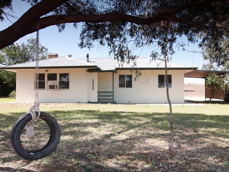 63 Fairweather Avenue, Loxton SA 5333