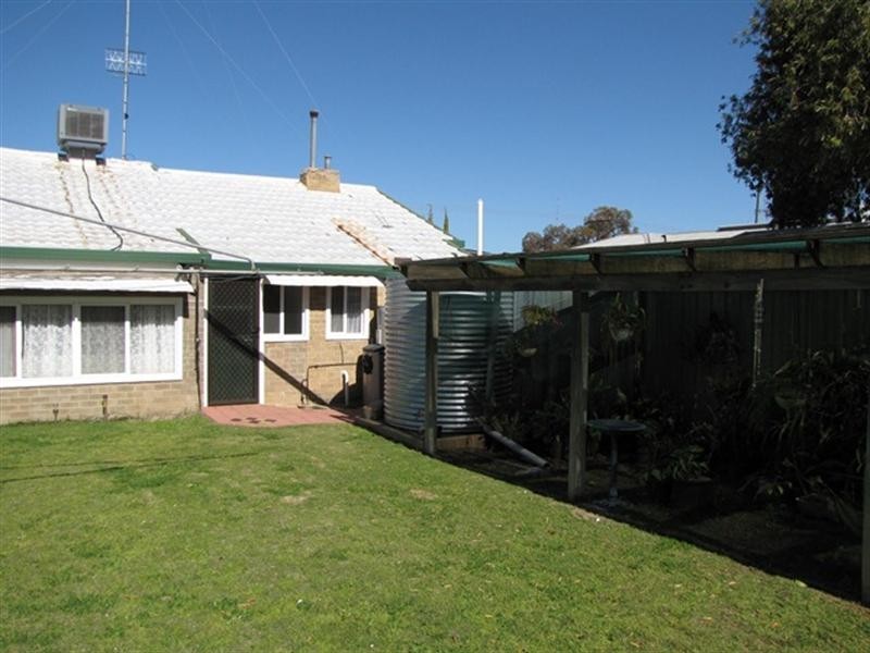 4 Farmer Street, Barmera SA 5345