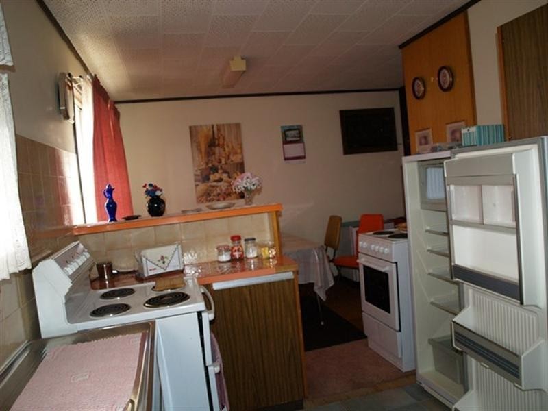 30 Acland Street, Blanchetown SA 5357