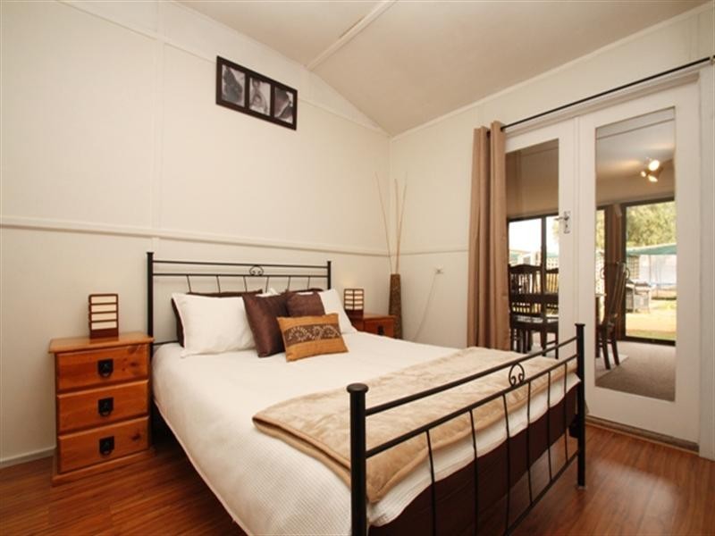 15 Angove Terrace, Monash SA 5342