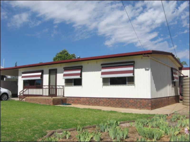 12 Traeger Street, Loxton SA 5333