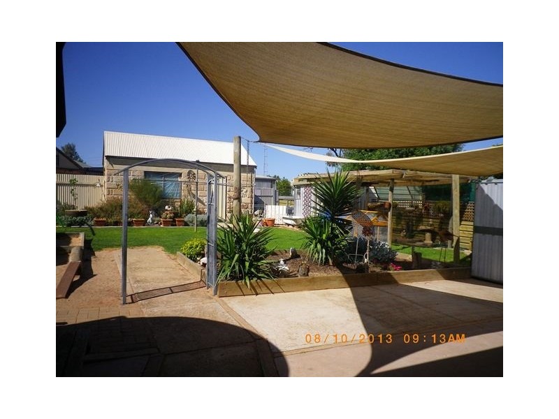 6 Cornwall, Berri SA 5343