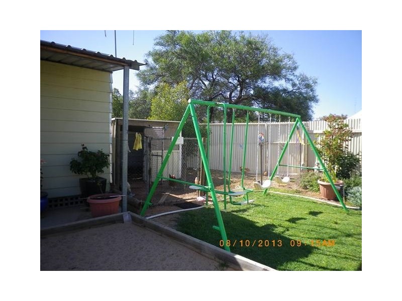 6 Cornwall, Berri SA 5343