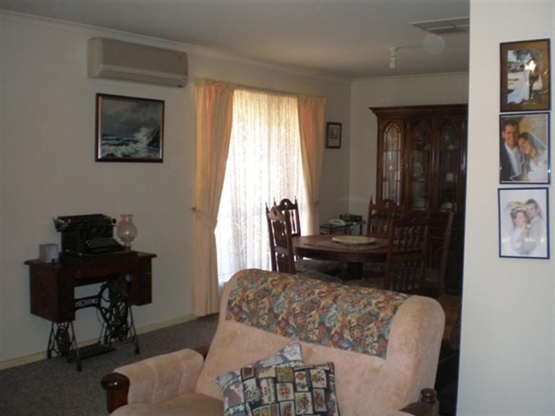 16 Nicol Avenue, Waikerie SA 5330