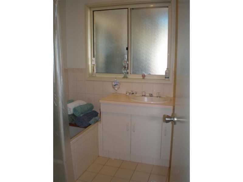 16 Nicol Avenue, Waikerie SA 5330