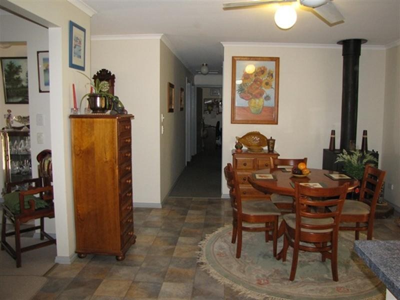 4 Nalara Avenue, Loxton SA 5333