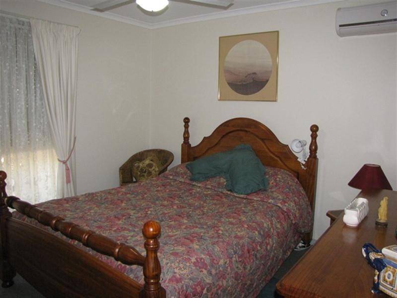 4 Nalara Avenue, Loxton SA 5333