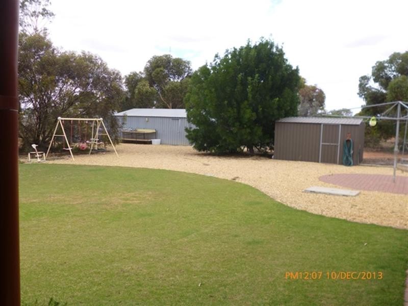 109 Pope Road, Waikerie SA 5330