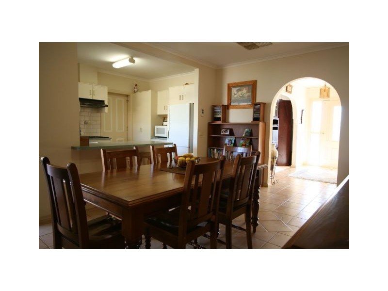 36 Fifth Street, Loxton SA 5333