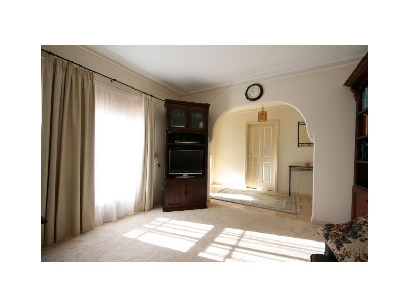 36 Fifth Street, Loxton SA 5333