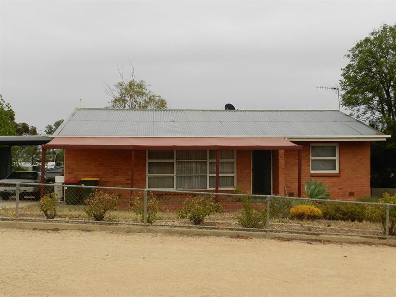 70 Drabsch Street, Loxton SA 5333