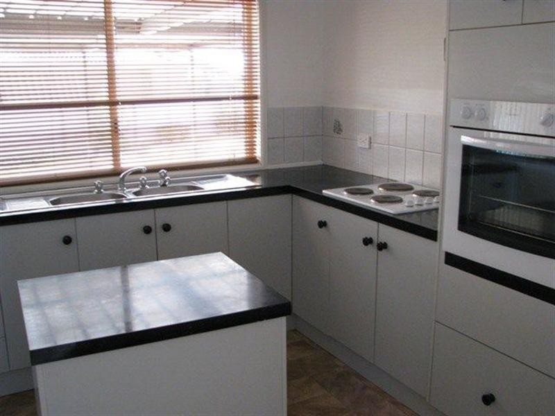 8 carmel Court, Barmera SA 5345