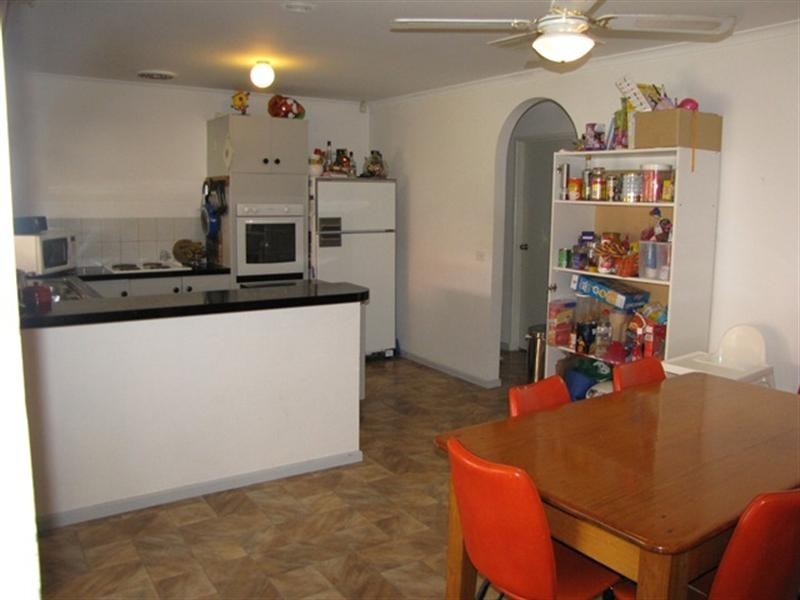 8 carmel Court, Barmera SA 5345