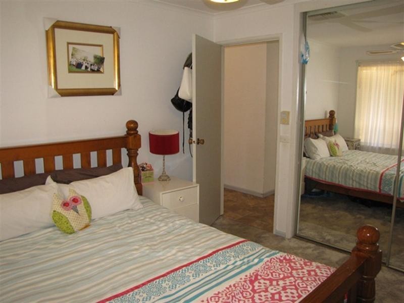 8 carmel Court, Barmera SA 5345