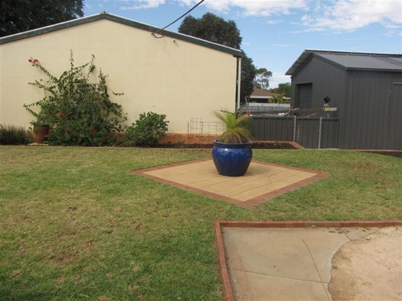 21 Fourth Street, Loxton SA 5333