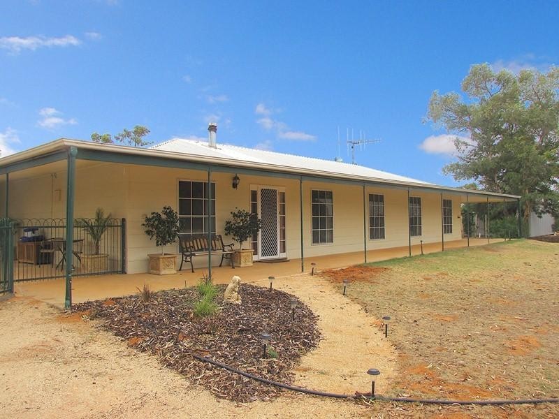 90 Hunt Road, Barmera SA 5345