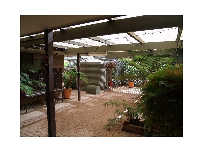 3 Sixth Street, Morgan SA 5320