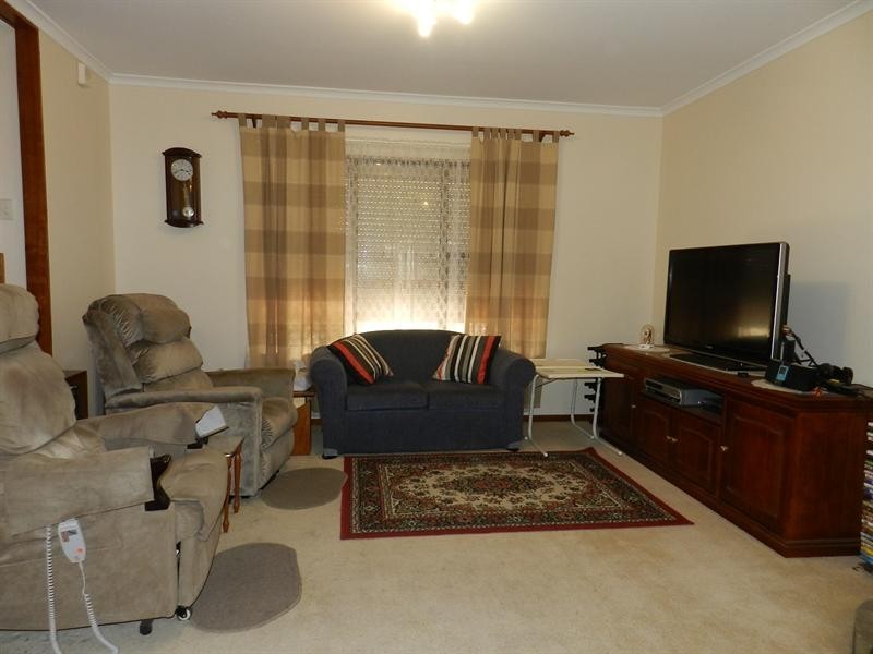 10 Kaesler Street, Loxton SA 5333