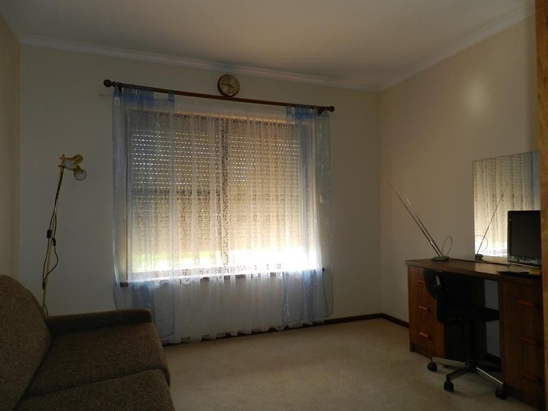 10 Kaesler Street, Loxton SA 5333