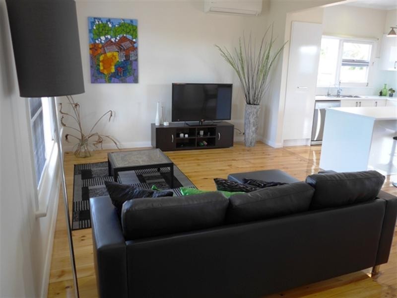 16 Macgillivray Street, Barmera SA 5345