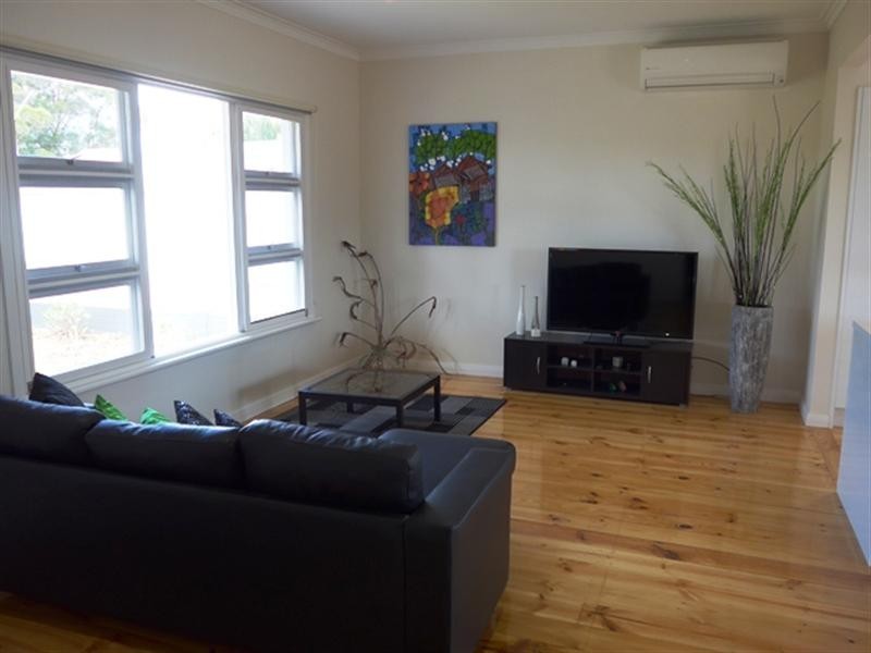 16 Macgillivray Street, Barmera SA 5345