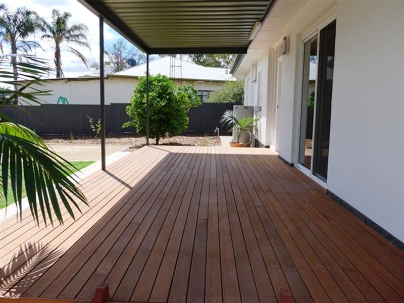16 Macgillivray Street, Barmera SA 5345