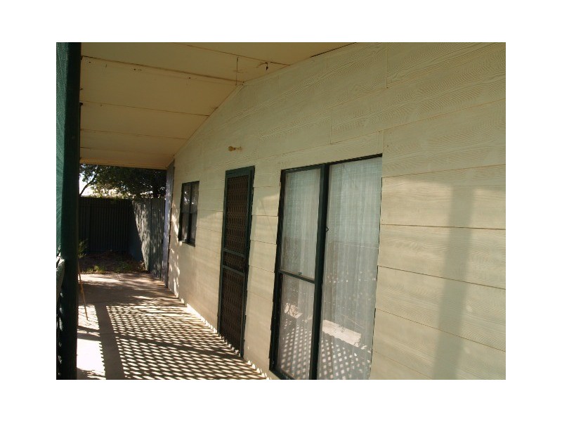 16 Halsey Street, Blanchetown SA 5357