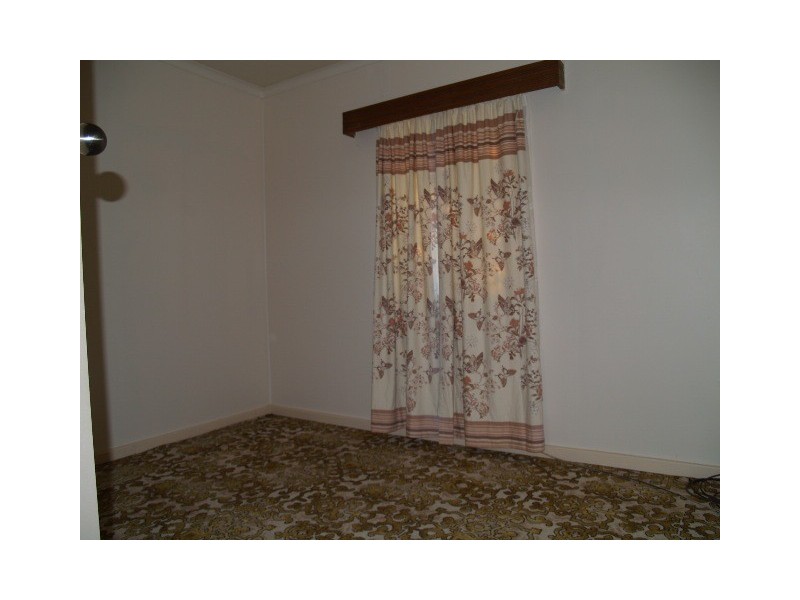 16 Halsey Street, Blanchetown SA 5357