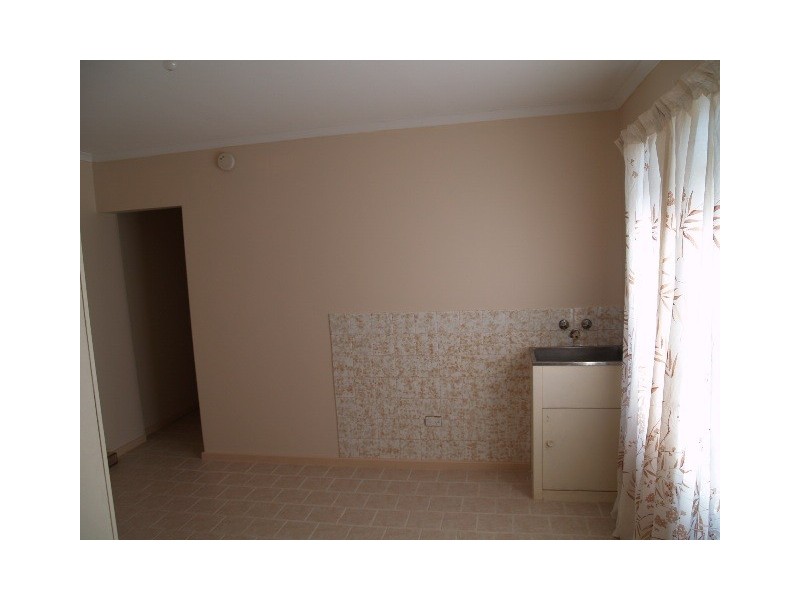 16 Halsey Street, Blanchetown SA 5357