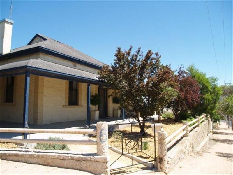 6 Pflaum Terrace, Waikerie SA 5330