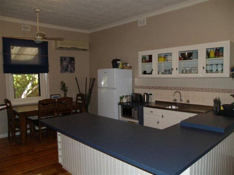 6 Pflaum Terrace, Waikerie SA 5330