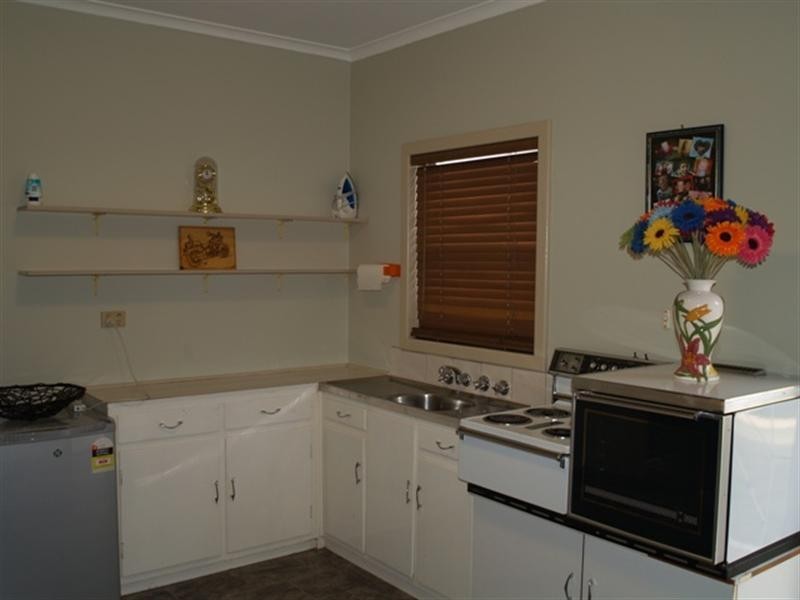 4 Matthews Street, Waikerie SA 5330