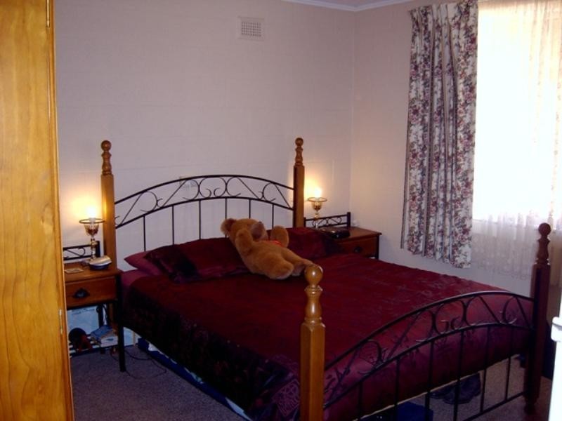 16 Hameister Avenue, Loxton SA 5333