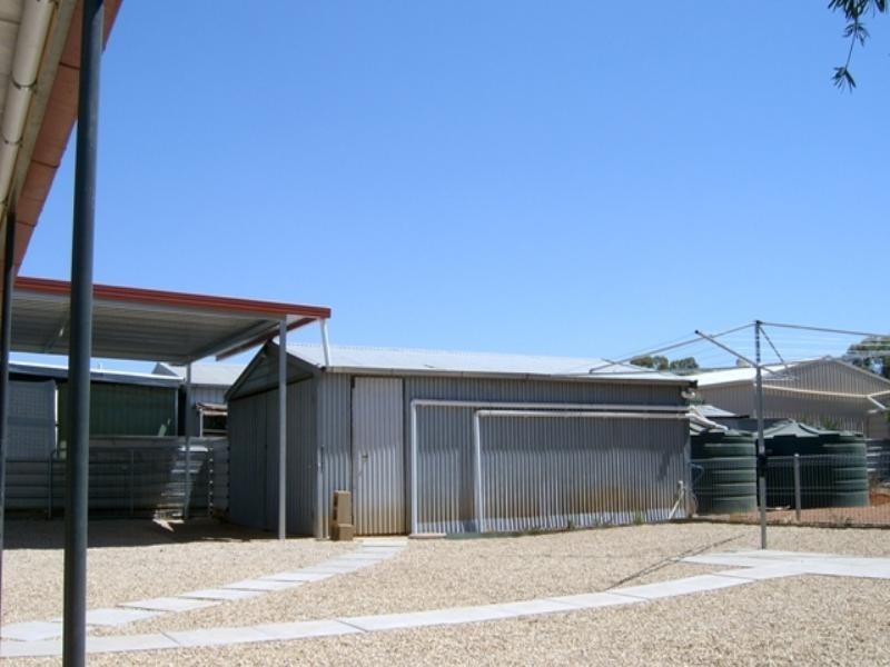 16 Hameister Avenue, Loxton SA 5333