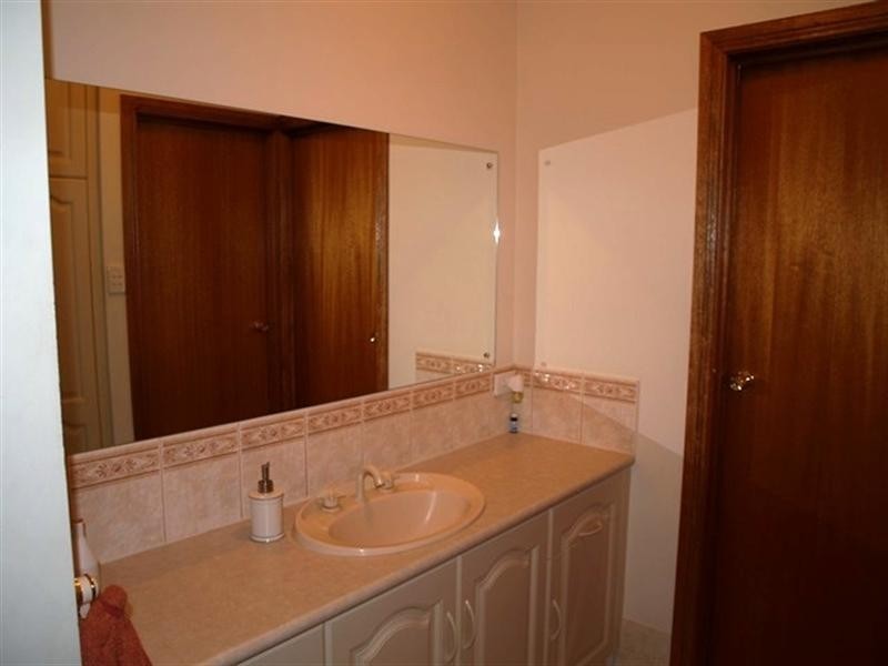 6 Wilton Court, Waikerie SA 5330