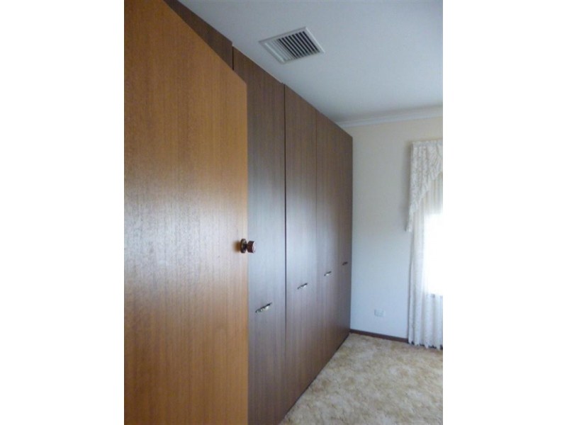 14 Laffer Street, Loxton SA 5333