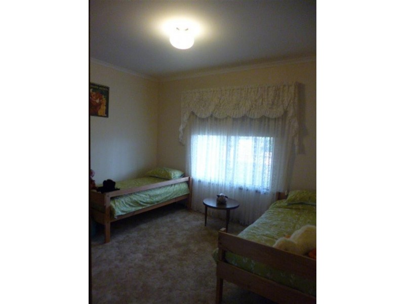 14 Laffer Street, Loxton SA 5333