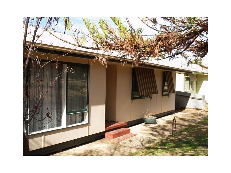 5 Strangman Road, Waikerie SA 5330