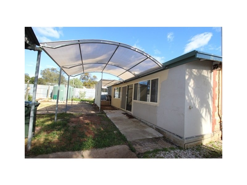 10 Henderson Street, Waikerie SA 5330