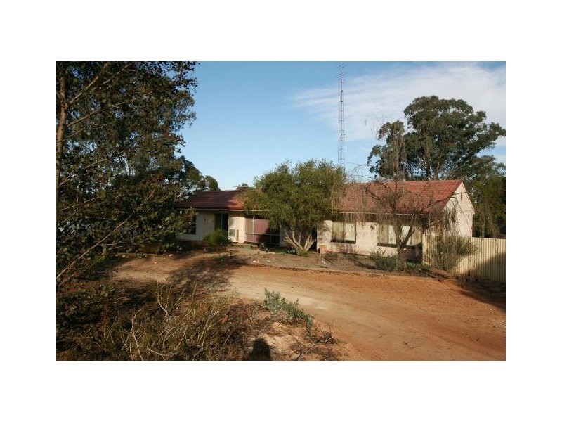 17-19 Alamein Avenue, Loxton North SA 5333