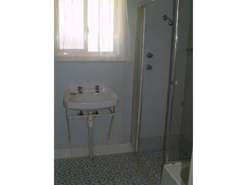 11 Civic Avenue, Waikerie SA 5330