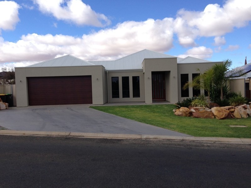 10 Pike Street, Paringa SA 5340