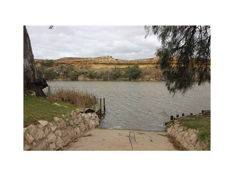 Lot 49 Pelican Point, Morgan SA 5320