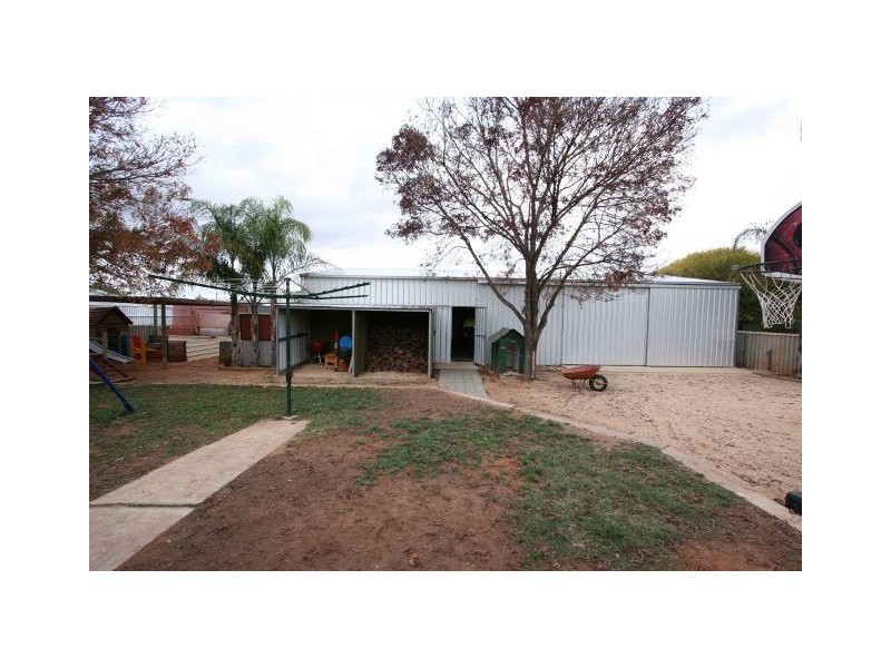 59 Second Street, Loxton SA 5333