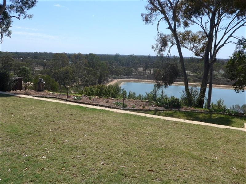 14 Hilltop Drive, Loxton SA 5333