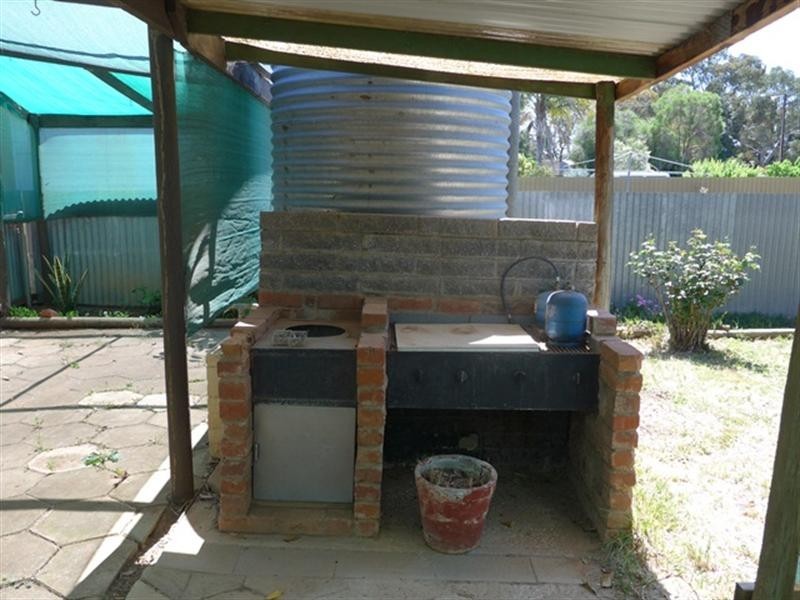 35 Fowles Street, Barmera SA 5345