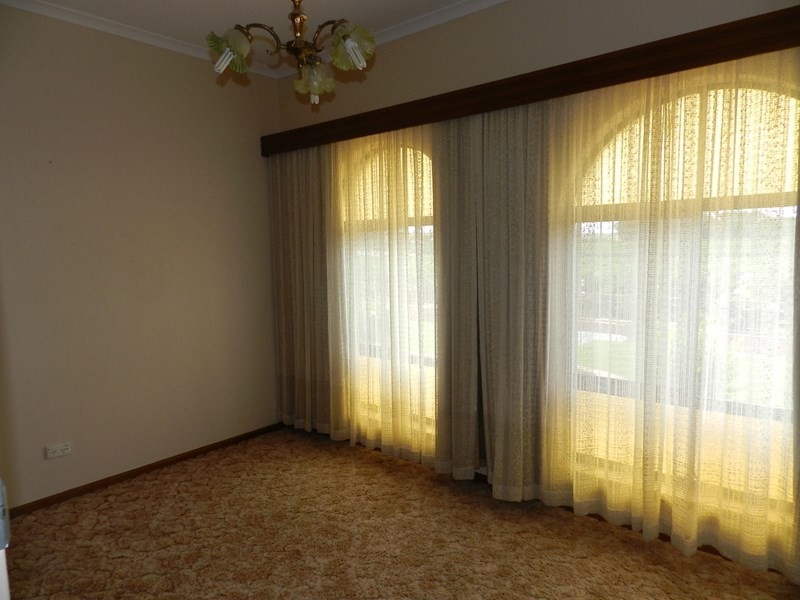 696 Old Sturt Highway, Glossop SA 5344