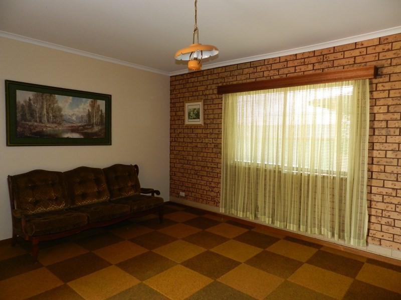 696 Old Sturt Highway, Glossop SA 5344