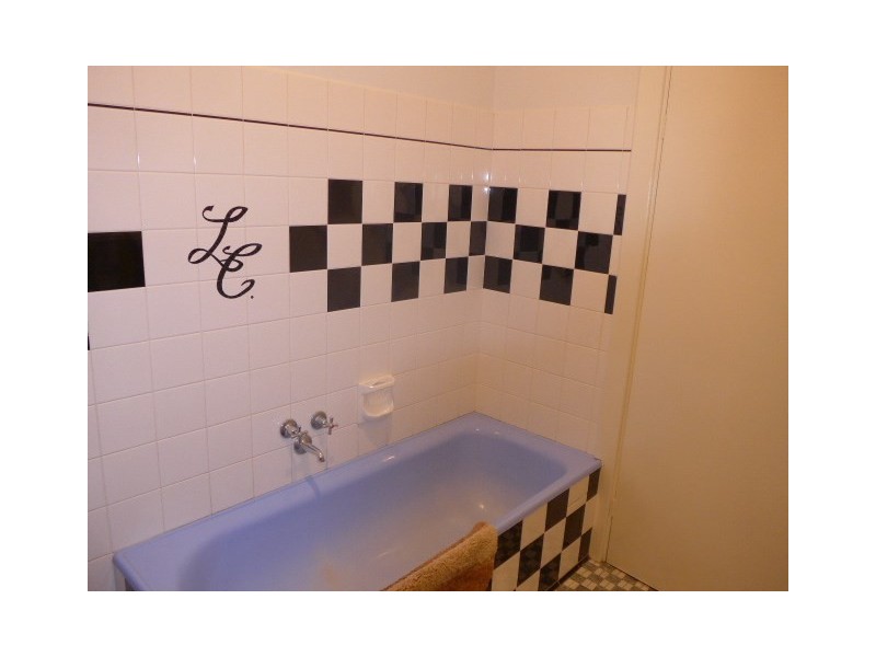 10 Clark Street, Berri SA 5343