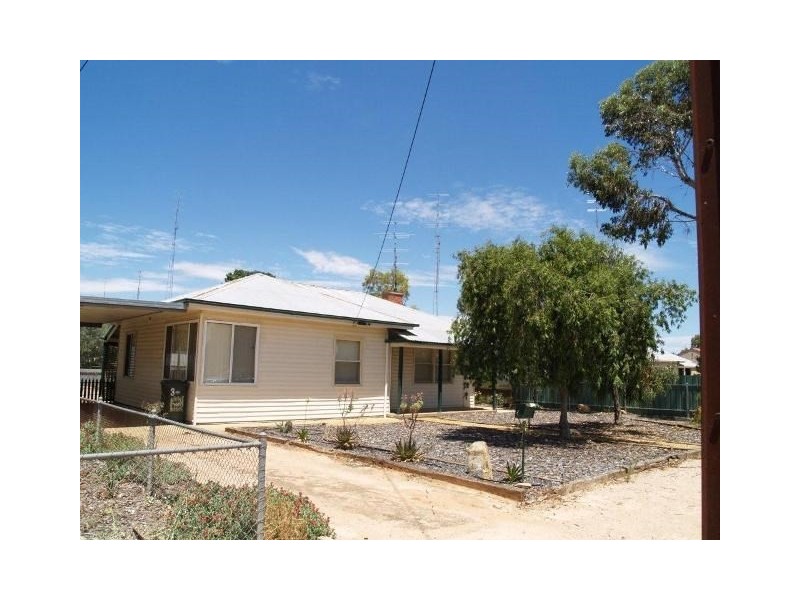 3 Andrew Street, Waikerie SA 5330